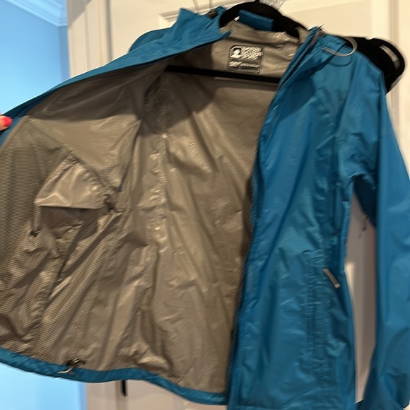 Blue EMS women’s Small System 3 Rain Jacket/Windbreaker - Picture 2 of 4